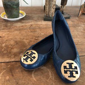 *NEVER WORN* Navy Tory Burch Flats